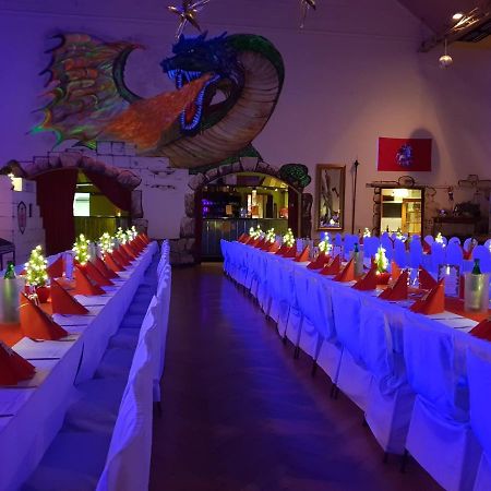 Pension Und Restaurant Die Burg Ehrenfriedersdorf Esterno foto
