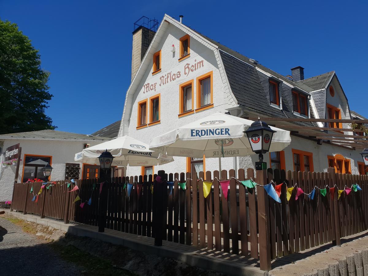 Pension Und Restaurant Die Burg Ehrenfriedersdorf Esterno foto